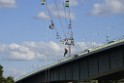 Koelner Seilbahn Gondel blieb haengen Koeln Linksrheinisch P461